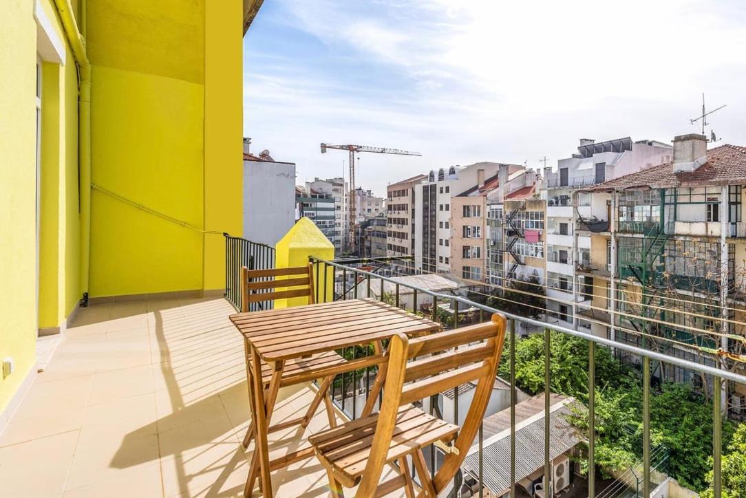 Appartamento Guestready - Saldanha Building Tower Lisbona Esterno foto