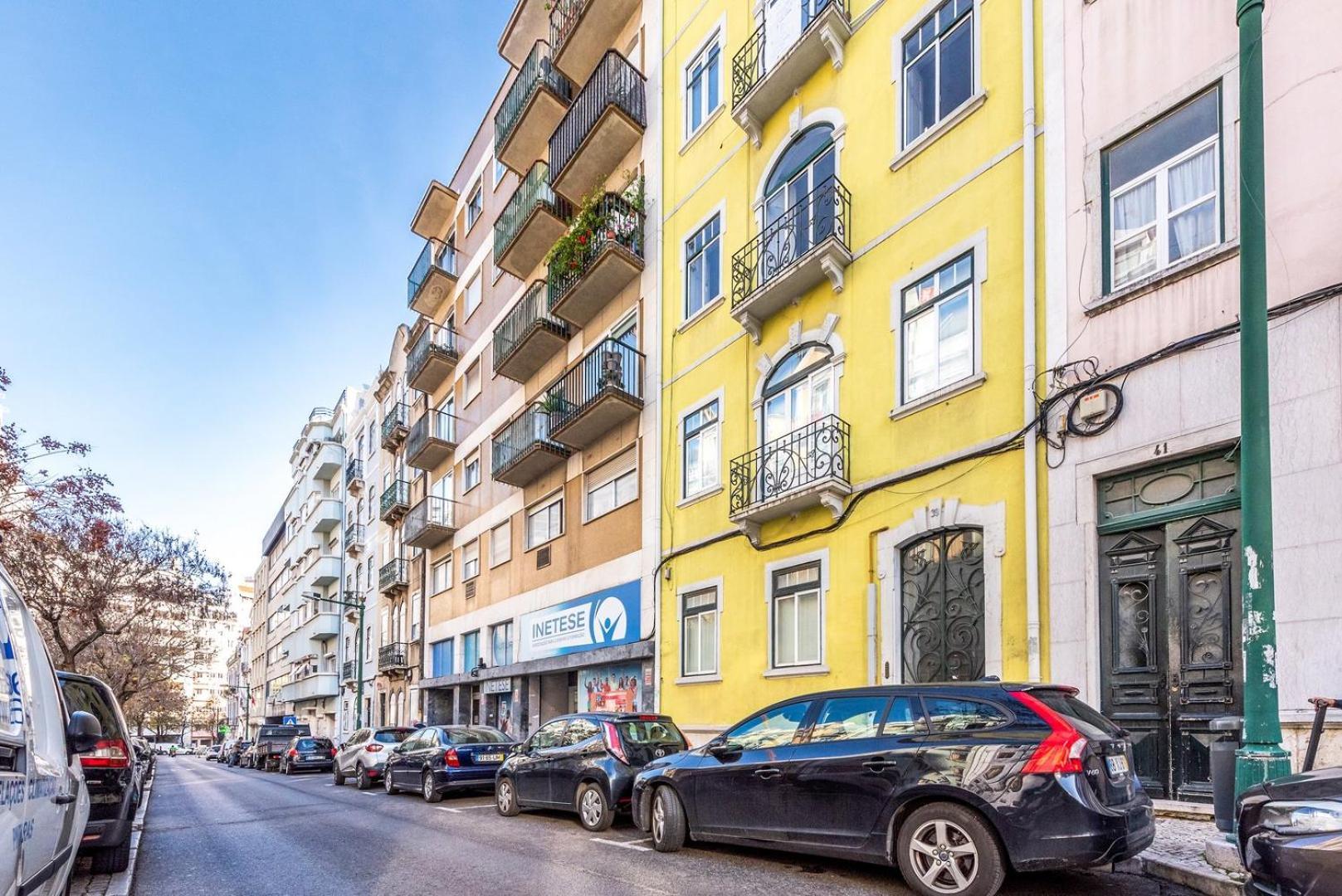 Appartamento Guestready - Saldanha Building Tower Lisbona Esterno foto