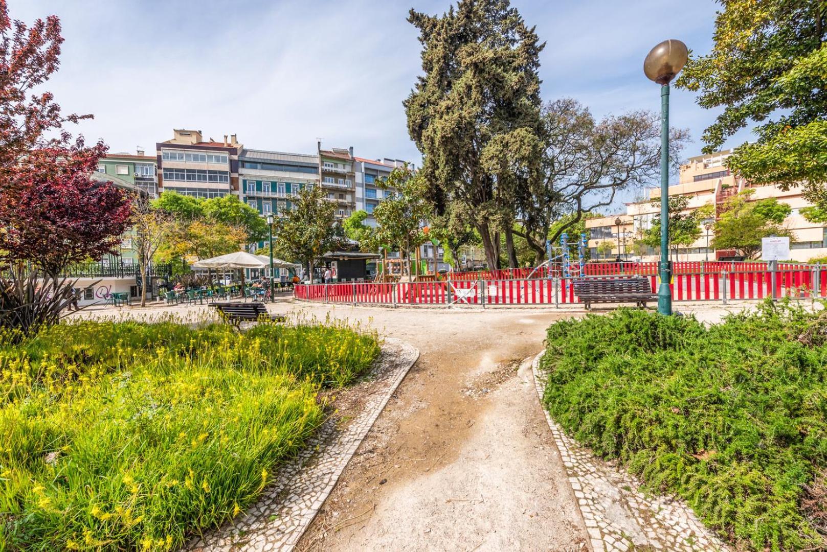 Appartamento Guestready - Saldanha Building Tower Lisbona Esterno foto